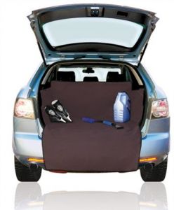 Защита багажника для автомобиля чтобы защищать пол и боковые стенки багажника автомобиля, спинки задних сидений, а также бампера автомобиля от различных повреждений и грязи. 